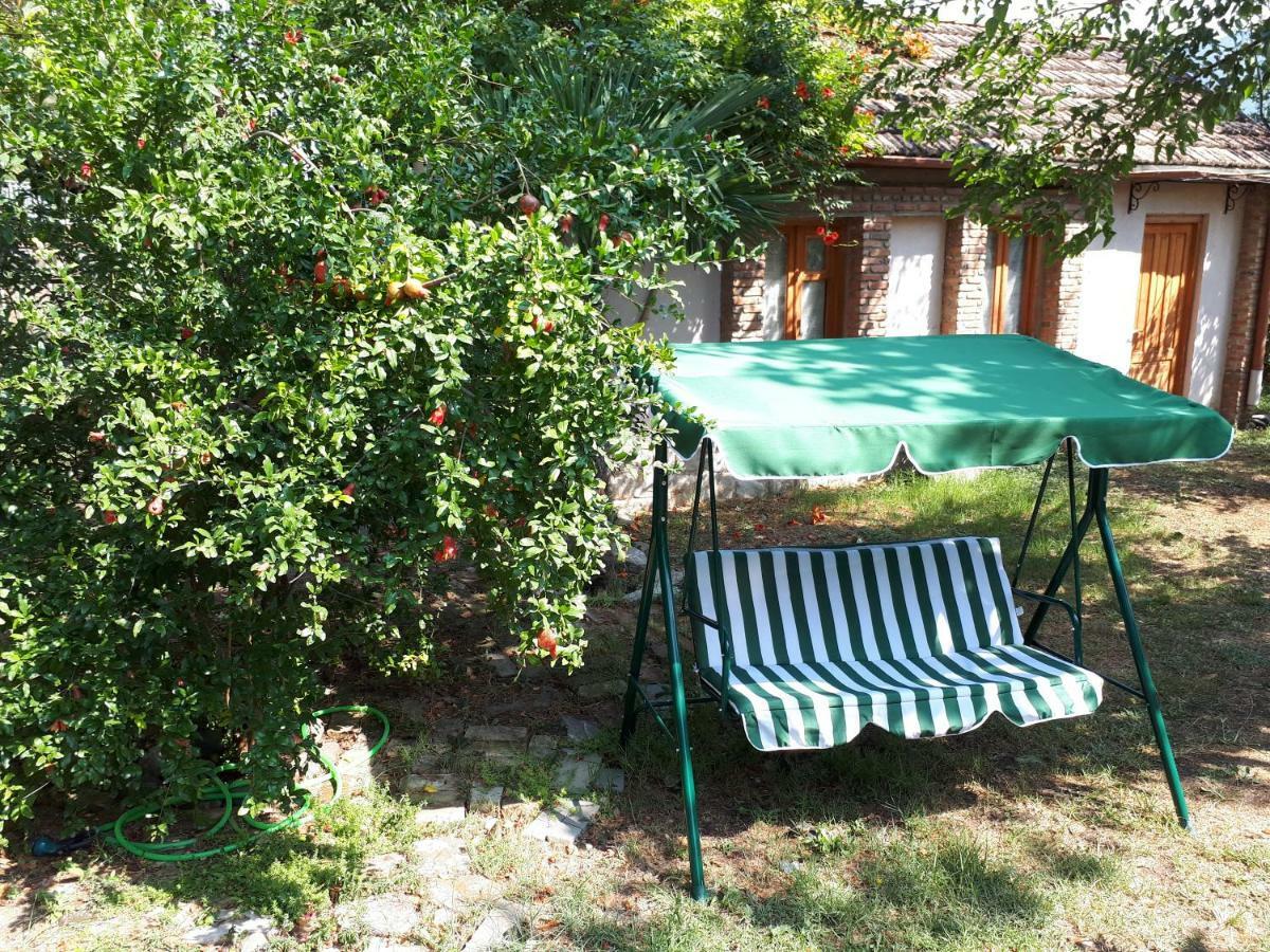 Old House Apartment With Garden Area Мцхета Екстер'єр фото